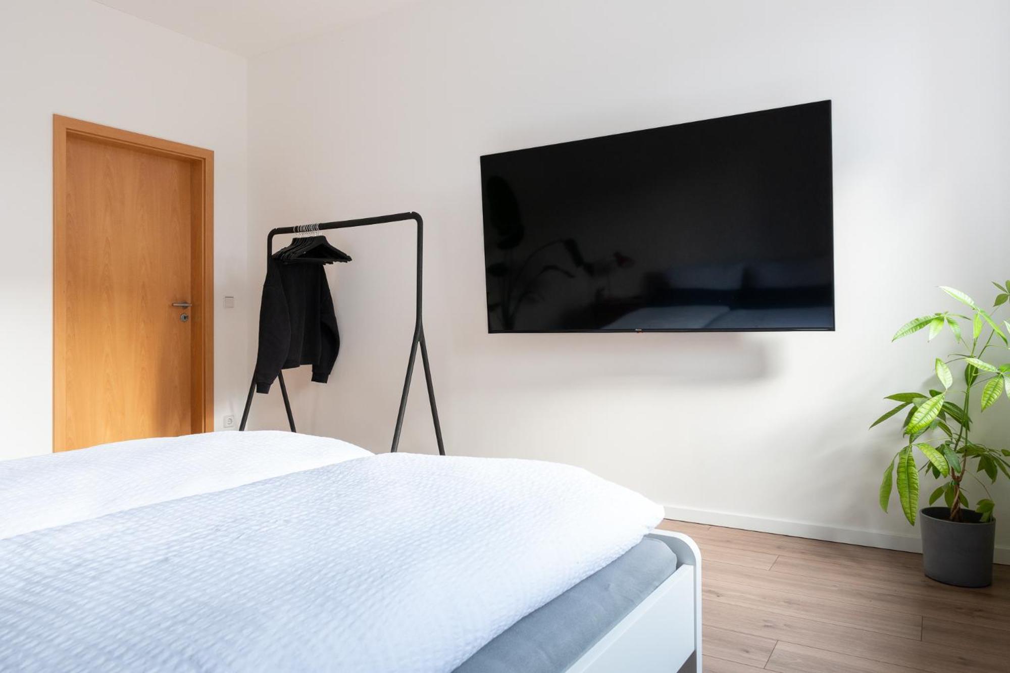 Luxurioeses Apartment, 10Min Innenstadt, Parkplatz Erfurt Bagian luar foto