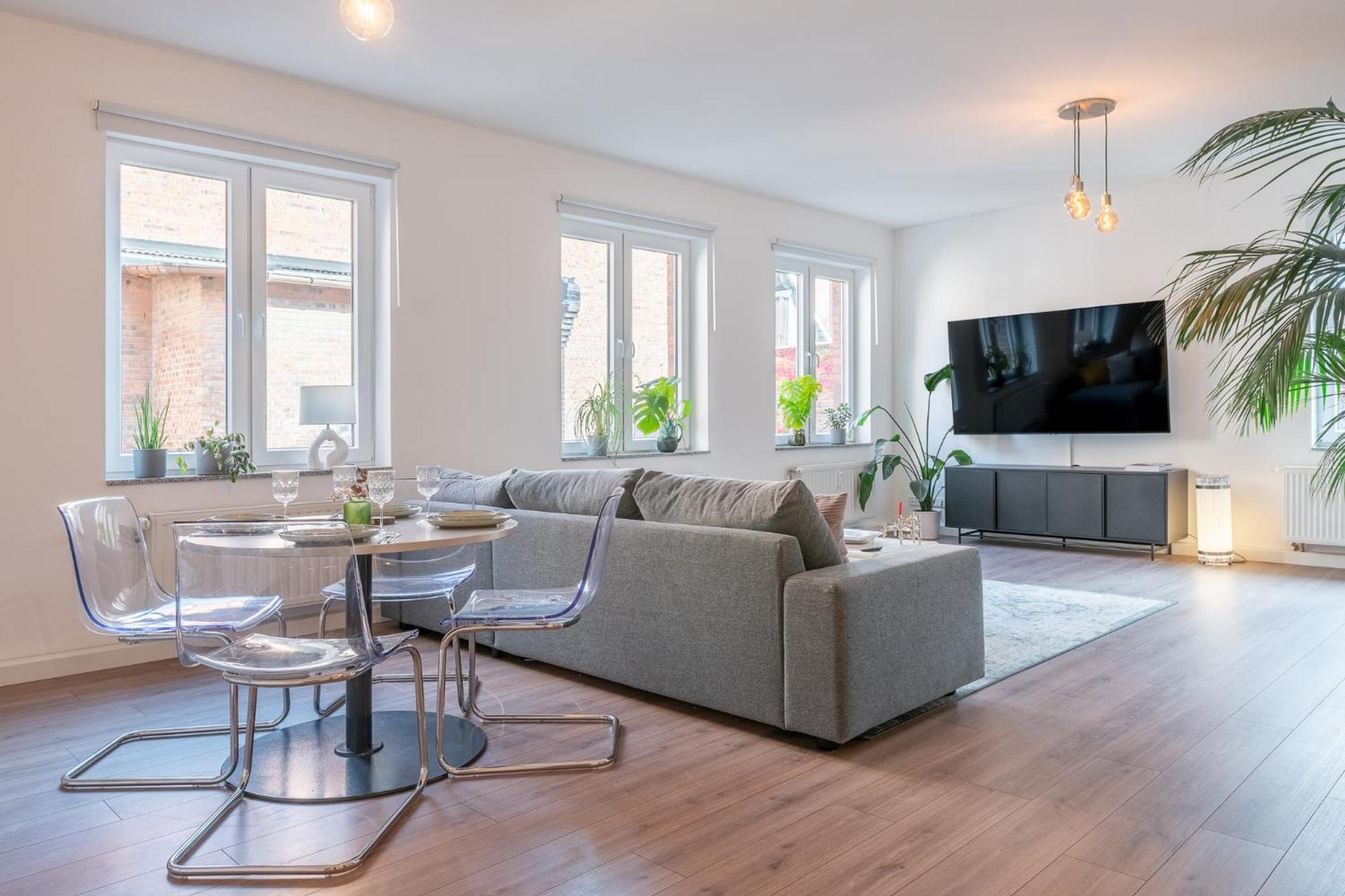 Luxurioeses Apartment, 10Min Innenstadt, Parkplatz Erfurt Bagian luar foto
