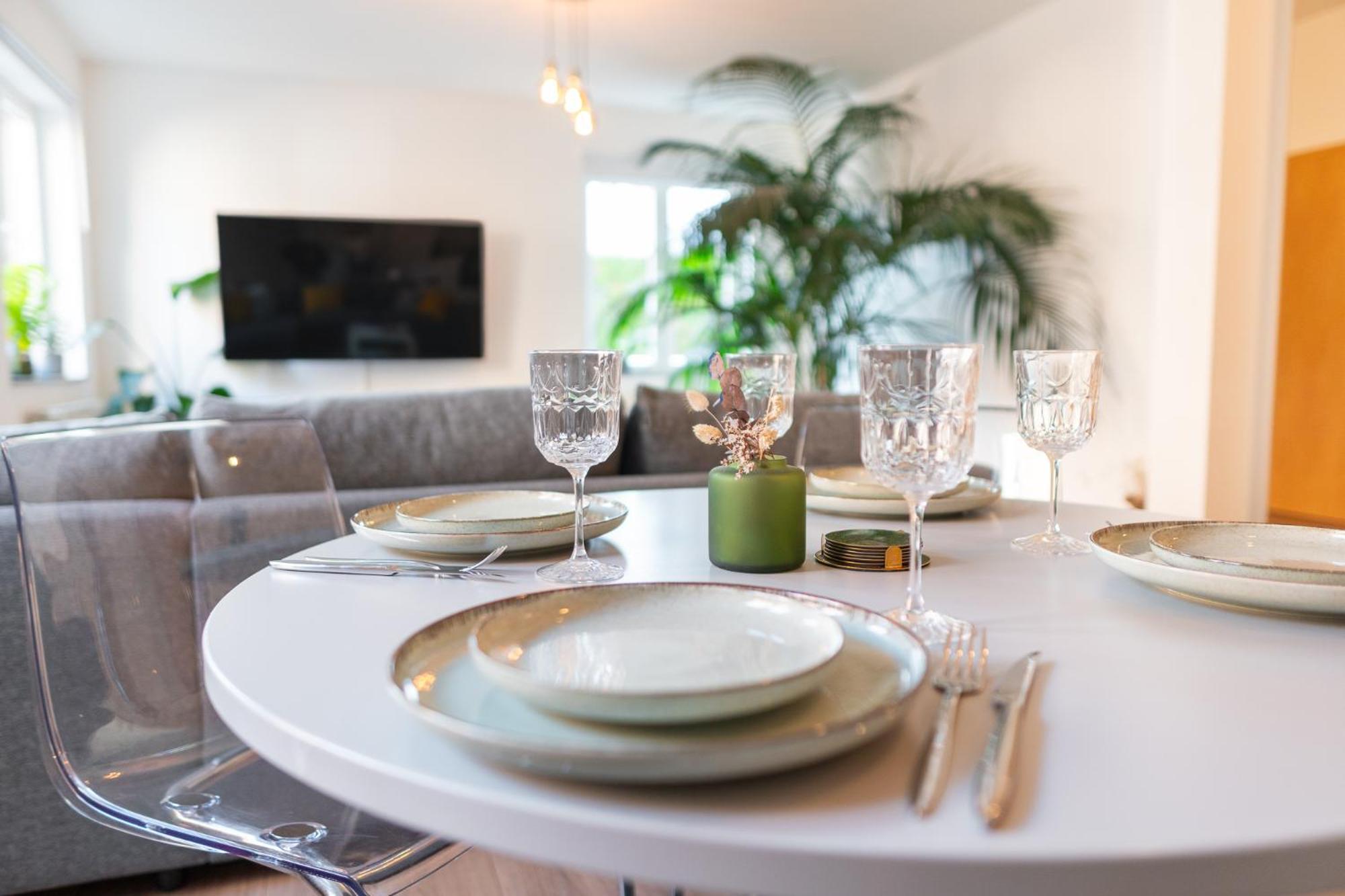 Luxurioeses Apartment, 10Min Innenstadt, Parkplatz Erfurt Bagian luar foto